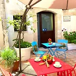 Casa Aurora דירה סירקוזה